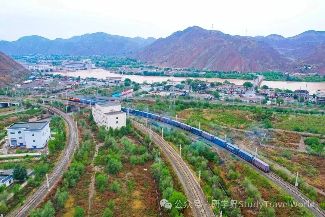 铁路正在更主动地进入研学场景,“研学专列” 被明确提出 铁路正在更主动地进入研学场景,“研学专列” 被明确提出