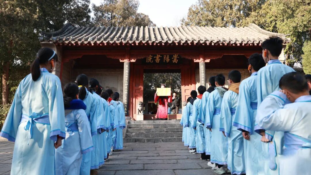 广州学子赴豫开展中原文化深度研学,郑聚英才研学科技全程服务荣获好评 广州学子赴豫开展中原文化深度研学,郑聚英才研学科技全程服务荣获好评