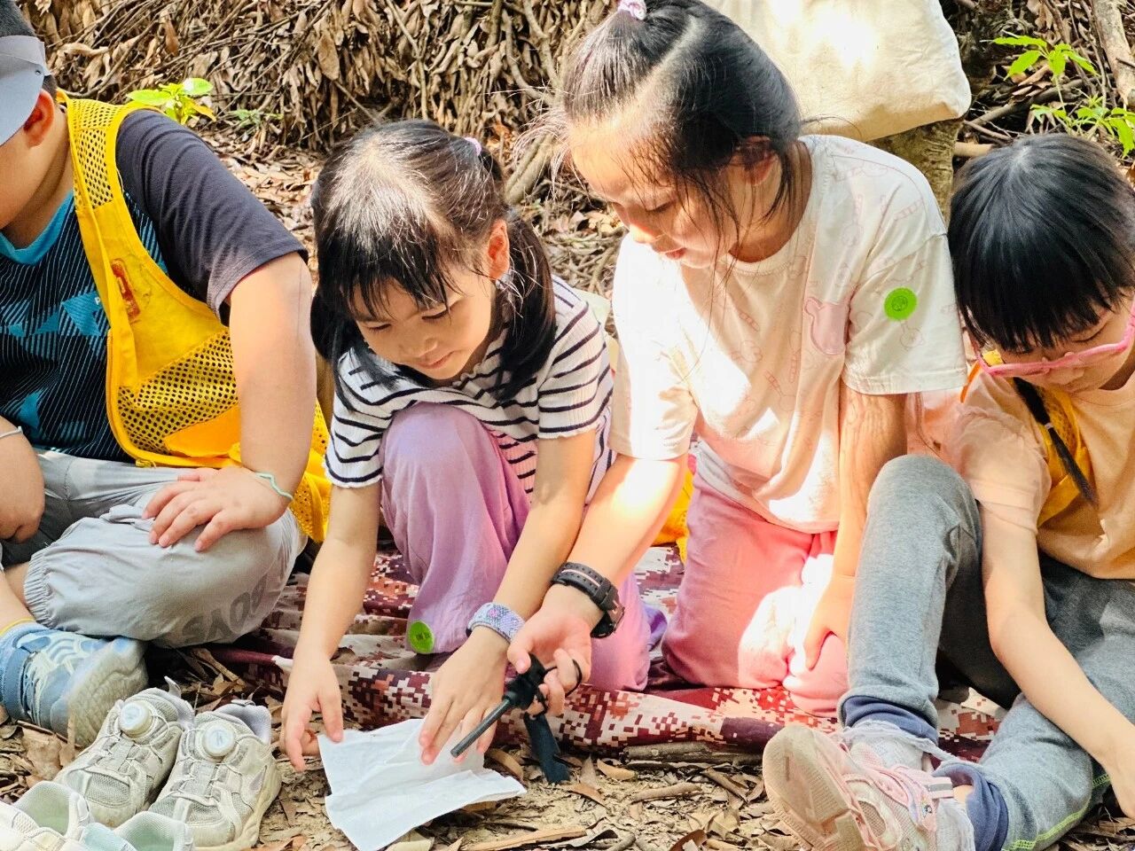 把课堂搬进山野:用一场徒步研学,解锁孩子的生命力 把课堂搬进山野:用一场徒步研学,解锁孩子的生命力