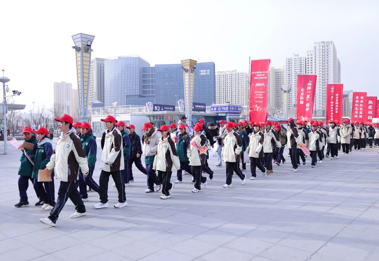 3月1日开学，学生们却坐火车去了这里……