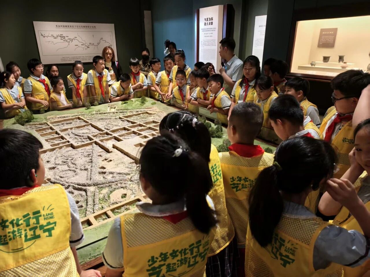 “少年文化行 艺起游辽宁”——“以球为媒，穿越千年赴东北超之约”主题研学活动圆满收官