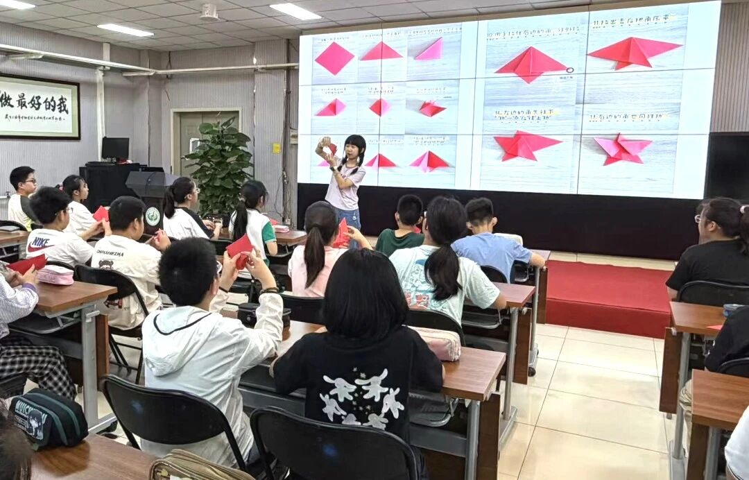 重走长征路 健康铸思政——红色救护研学进校园 重走长征路 健康铸思政——红色救护研学进校园
