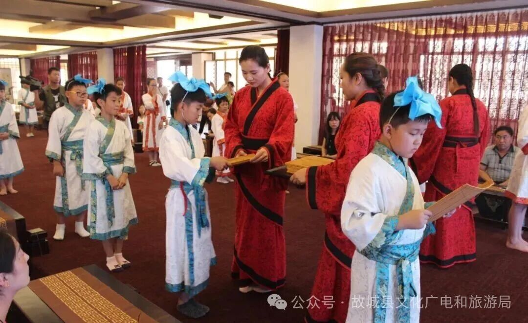 研学游玩出新花样 研学游玩出新花样